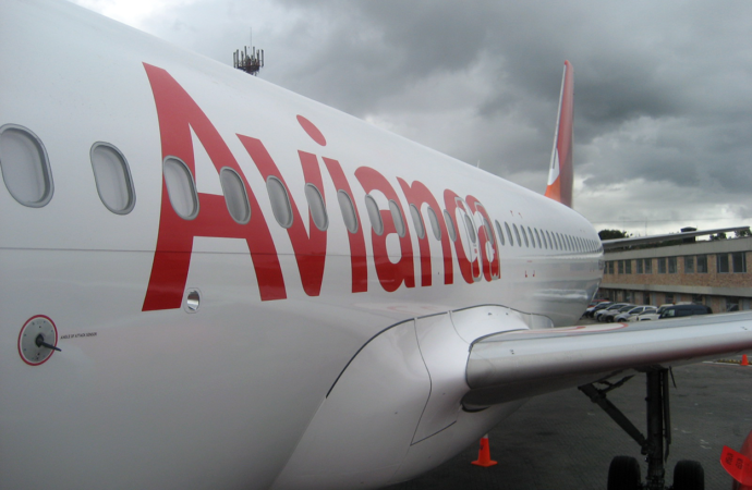 Funcionários da Avianca aprovam PDV e plano de licença não remunerada