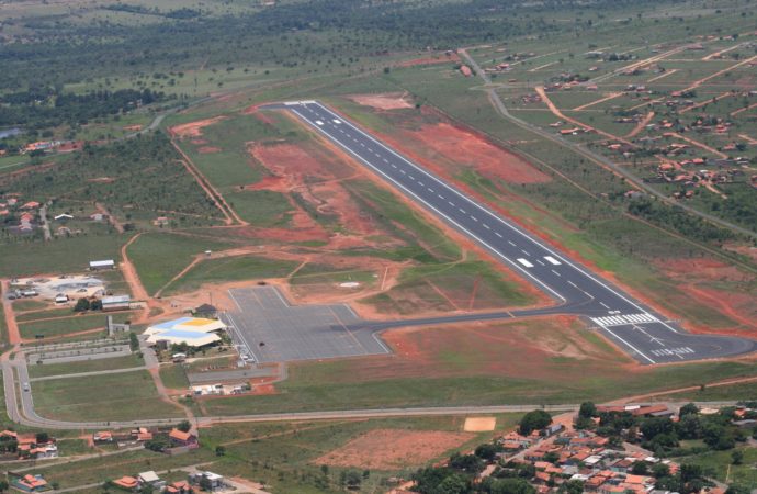 ANAC interdita 12 aeroportos em Goiás