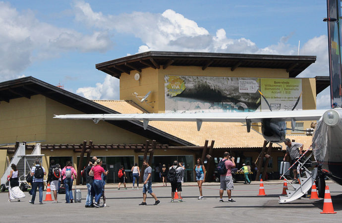 SAC entrega reforma da pista do Aeroporto de Bonito(SBDB)