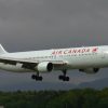 Boeing da Air Canadá faz pouso de emergência no aeroporto de Madri