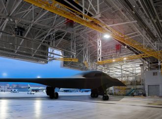 Novos B-21 mostram o futuro dos bombardeiros estratégicos da USAF