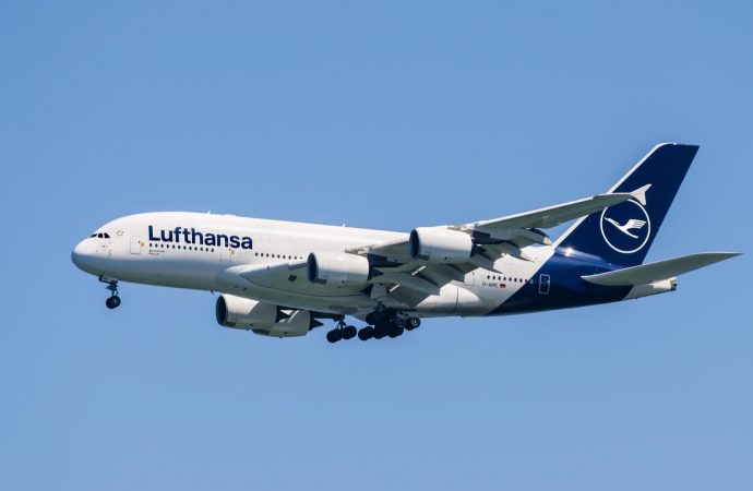 Lufthansa cortará até 50% de voos e poderá encerrar as operações com os Airbus A380