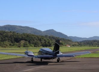 Assinatura de convênio garante recursos para balizamento e cerca do Aeroporto Regional de Blumenau(SSBL)