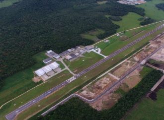 Aeroclube de Santa Catarina(SSKT) lança e-book para auxiliar aspirantes a piloto de avião