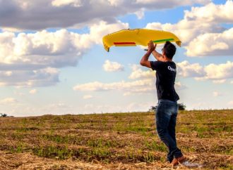 Drones feitos em São Carlos pela XMobots levam modernidade e economia ao agronegócio