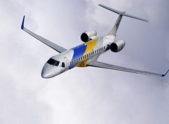 Embraer apresenta configuração de avião semiprivado para jatos ERJ 145 usados