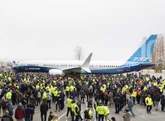 Maior Boeing 737 MAX realiza nesta sexta-feira voo inaugural