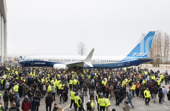 Maior Boeing 737 MAX realiza nesta sexta-feira voo inaugural