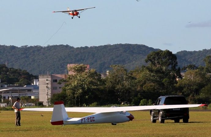 Definidas novas diretrizes para voo de cheque e credenciamento de examinadores