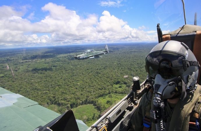 Veja como a FAB atua na defesa e controle do espaço aéreo da Amazônia