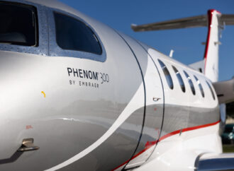 Phenom 300MED da Embraer recebe Certificado de Tipo Suplementar da FAA e EASA