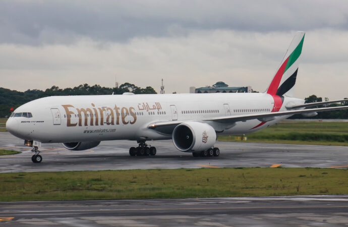 Emirates expande rede na Ásia com retomada de voos para Tóquio-Haneda