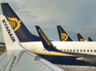 Ryanair estima receber 225 milhões de passageiros até o Final de 2026