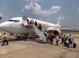 Flybondi inicia segundo voo diário entre Florianópolis e Buenos Aires