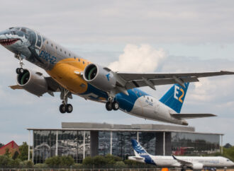 Embraer confirma pedido para 15 aeronaves E195-E2