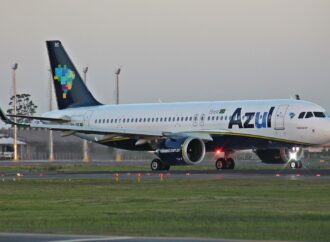 Azul realoca voos do Rio Grande do Sul e organiza 110 operações temporárias em junho
