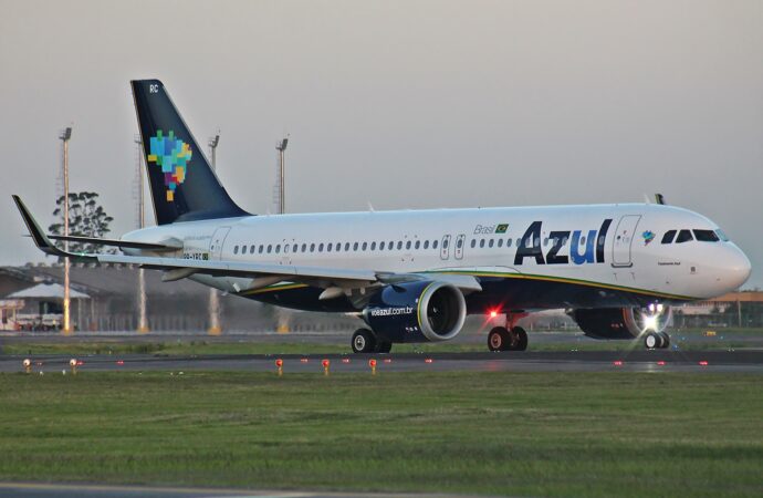 Azul adquire aeronaves da Embraer e pretende chegar a 200 destinos nacionais