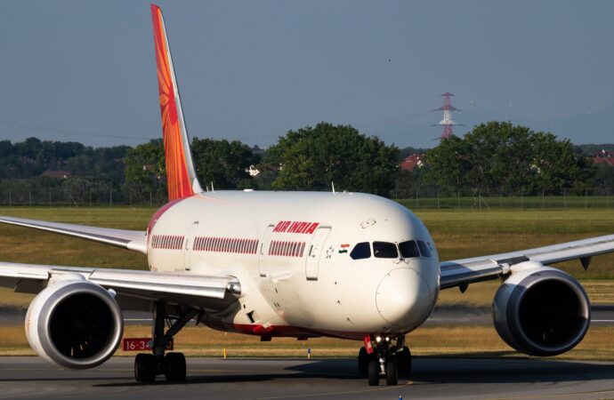 Air India faz maior encomenda de aviões da história