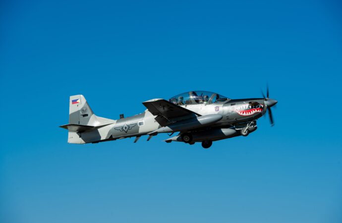 Embraer e a Força Aérea das Filipinas assinam contrato de serviços para o A-29 Super Tucano