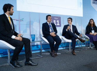 AirConnected 2023: evento debate a conexão das cidades inteligentes com o transporte aéreo e a mobilidade aérea urbana