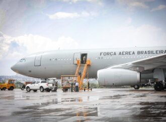 Aeronaves da FAB vão repatriar brasileiros em Israel