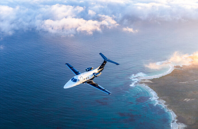 Embraer redefine o conceito de excelência com o lançamento do novo Phenom 100EX