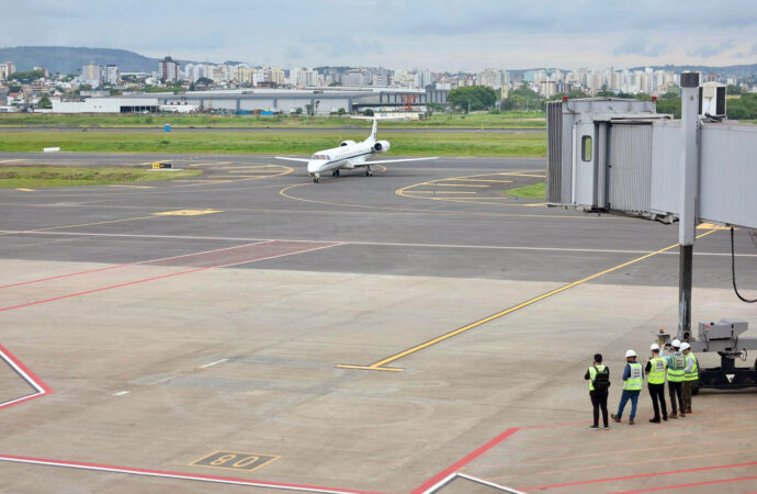 DECEA participa da cerimônia oficial de reabertura do Aeroporto de Porto Alegre