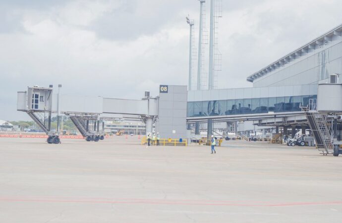 Aeroporto Salgado Filho volta a receber voos comerciais