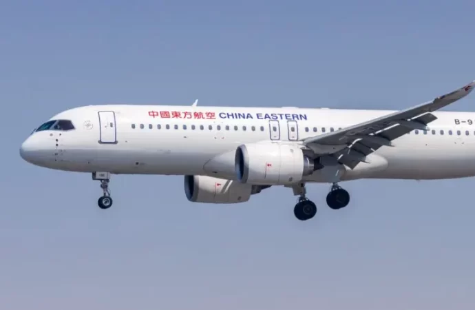 China Eastern Airlines realiza primeira troca de motor no COMAC C919