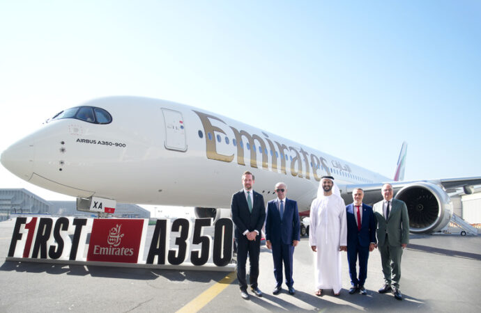 Emirates apresenta sua primeira aeronave A350